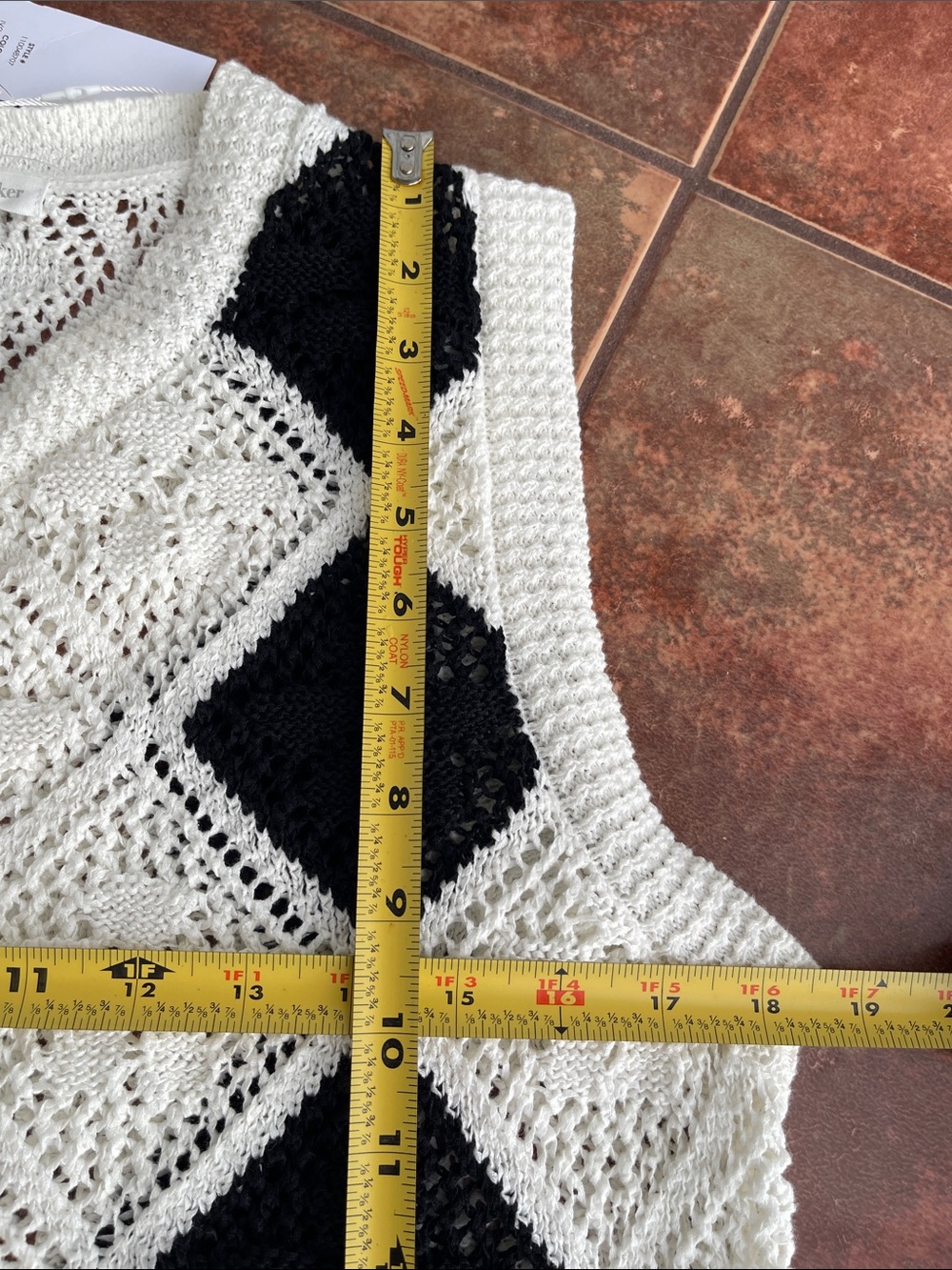 Adyson Parker Crochet Argyle Sweater Vest – NWT – Size L - Picture 10 of 12